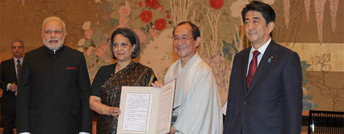 Varanasi- Kyoto Partner City agreement signed in the presence of the Prime Minister, Shri Narendra Modi and the Prime Minister of Japan, Mr. Shinzo Abe, in Kyoto, Japan