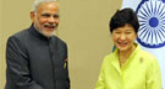 Prime Minister, Shri Narendra Modi meeting the President of Republic of Korea Ms. Park Geun-hye