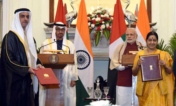The Prime Minister, Narendra Modi and the Crown Prince of Abu Dhabi, His Highness Sheikh Mohammed Bin Zayed Al Nahyan during the exchange of MoUs, at Hyderabad House, in New Delhi.