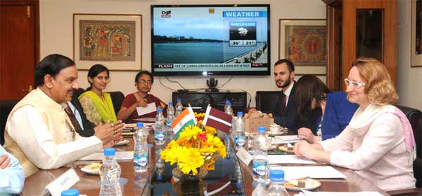 The Minister of Culture, Latvia, Dace Melbarde meeting the Minister of State for Culture (Independent Charge), Tourism (Independent Charge) and Civil Aviation, Dr. Mahesh Sharma, in New Delhi.