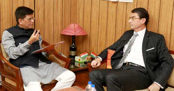 The German Ambassador to India, Dr. Martin Ney meeting the Minister of State (Independent Charge) for Power, Coal and New and Renewable Energy, Piyush Goyal, in New Delhi.