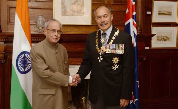 The President India, Shri Pranab Mukherjee, meeting with H.E. Lieutenant General, The Rt. Hon’ble Sir Jerry Mateparae, GNZM, QSO The Governor General of New Zealand at Government House in New Zealand.