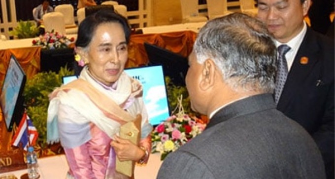 V.K. Singh meets Aung San Suu Kyi