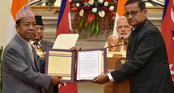 India extends $750 mn credit line to Nepal for post-quake reconstruction