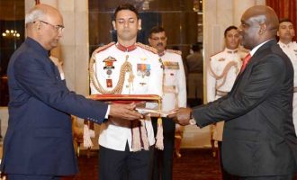 ENVOYS OF FOUR NATIONS PRESENT CREDENTIALS TO PRESIDENT OF INDIA