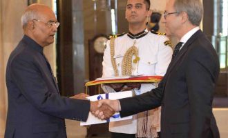 The Ambassador-designate of the Greece, Dionyssios Kyvetos presenting his credentials to the President, Ram Nath Kovind