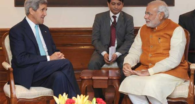 Kerry meets Modi in prelude to Washington summit