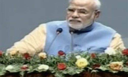 Modi enamours audience with his off the cuff remarks