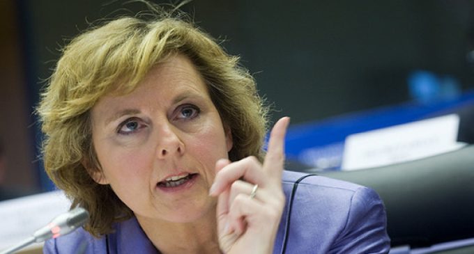 EU climate commissioner arrives in India