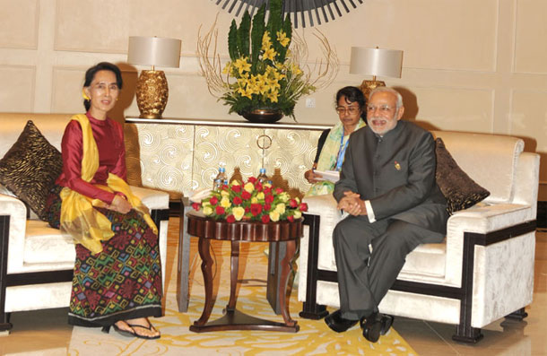 Prime Minister Narendra Modi meeting the Chairperson and General Secretary of the National League for Democracy, Myanmar, Daw Aung San Suu Kyi, in Nay Pyi Taw, Myanmar