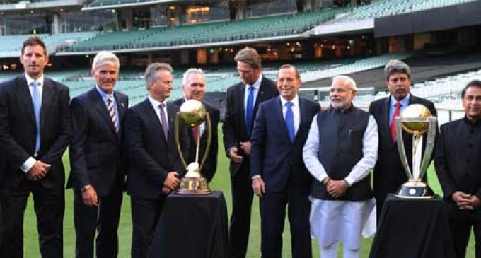 PM Narendra Modi & PM of Australia, Tony Abbott with Indian & Australian Cricketers at MCG