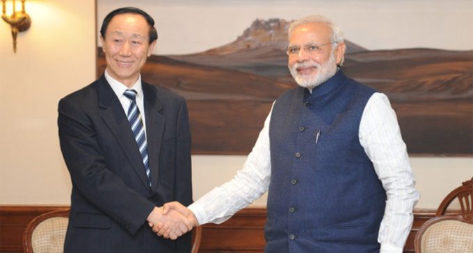Visiting Chinese leader calls on Modi