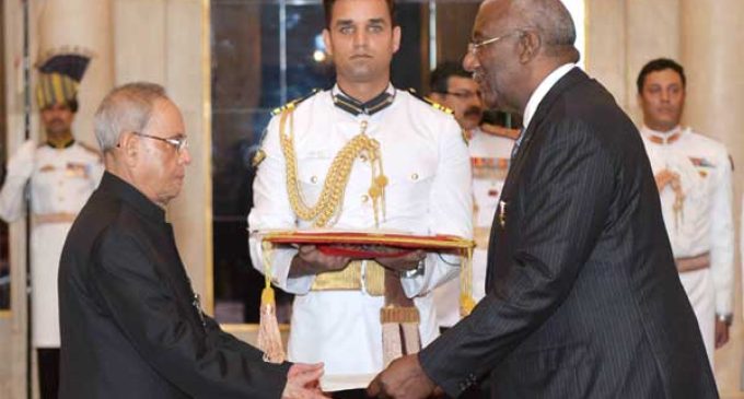 The High Commissioner-designate of Bahamas, Lowell J. Mortimer presenting his credential to the President,