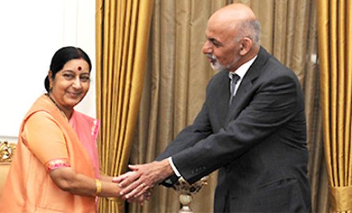 President Ghani meets Sushma Swaraj, to hold talks with Modi