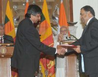 Prime Minister, Narendra Modi and the Prime Minister of the Democratic Socialist Republic of Sri Lanka, Ranil Wickremesinghe