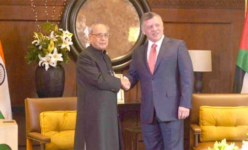 President, Pranab Mukherjee with the HM King Abdullah of Jordan at the restricted meeting, at Al Husseinieh Palace