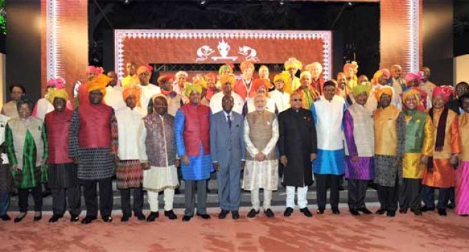 Prime Minister, Narendra Modi with the African leaders during the special dinner hosted, on the sidelines of the 3rd India Africa Forum Summit