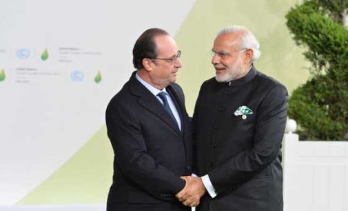 Prime Minister, Narendra Modi being received by the President of France, Francois Hollande