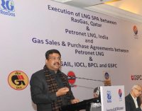 India renegotiates gas price with Qatar, saves Rs.16,000 crore