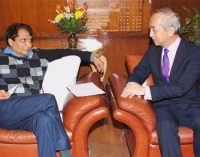 Ambassador of Japan to India, Kenji Hiramatsu meeting the Union Minister for Railways, Suresh Prabhakar Prabhu, in New Delhi