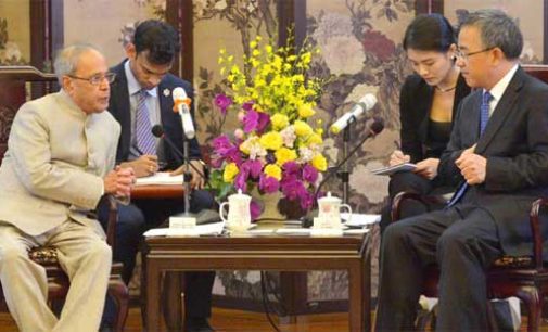 President, Pranab Mukherjee meeting the Party Secretary of Guangdong, Hu Chunhua, in Guangzhou, China.