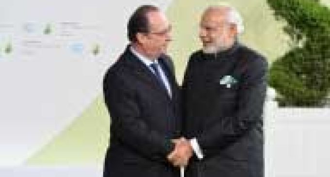 Modi discusses Scorpene leaks with Hollande