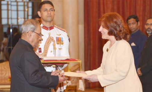 Ambassador-designate of Argentina, Maria Cristina Ueltschi presenting her credentials to the President,