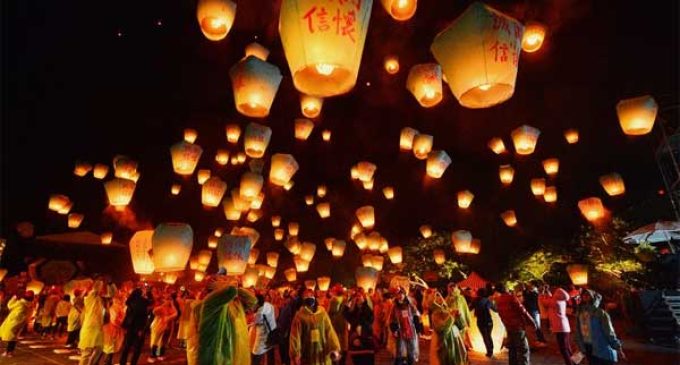 Taiwan celebrates Lantern Festival