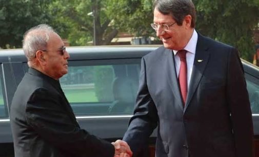 President of India, Pranab Mukherjee, receives Nicos Anastasiades, President of the Republic of Cyprus