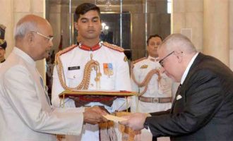 The High Commissioner – Designate of the Republic of Cyprus, Agis Loizou presenting his credentials to the President, Ram Nath Kovind