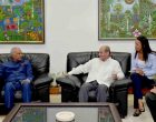President of India, Ram Nath and First Lady of India are being welcoming by the Deputy  Minister of Foreign Affairs of Cuba, Rogelio Sierra Díaz