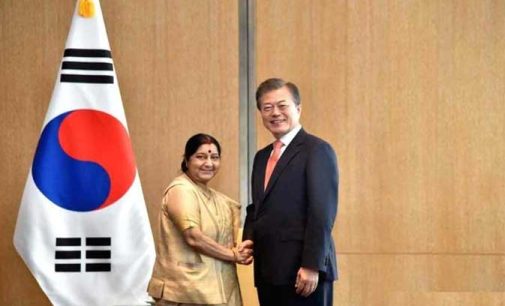 Sushma Swaraj meets South Korean President