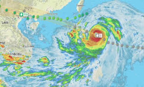 Super typhoon Mangkhut makes landfall into Philippines
