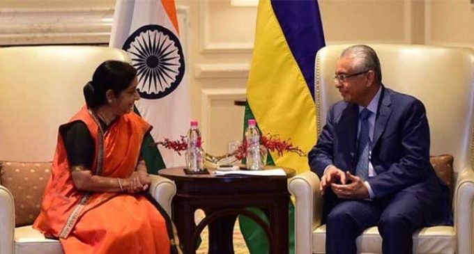 India, Mauritius discuss strengthening bilateral ties