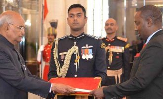 The High Commissioner of the Republic of Namibia, Gabriel P Sinimbo presenting his credential to the President of India, Ram Nath Kovind