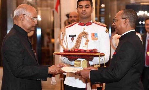 The High Commissioner-designate of the Republic of Seychelles, Thomas Selby Pillay presenting his credential to the President of India, Ram Nath Kovind