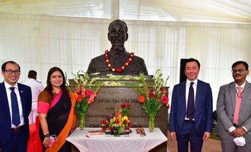 President Ho Chi Minh Bust Unveiled In India