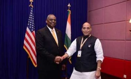 Rajnath meets US Defense Secy in Cambodia, pitches expertise in aircraft maintenance