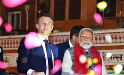 Modi-Macron hold roadshow, visit heritage sites in Jaipur