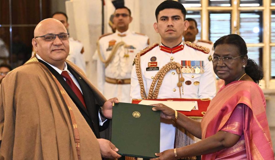 Abdenor Khelifi, Ambassador of the People’s Democratic Republic of Algeria presenting credentials